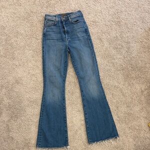 MOTHER high-waisted weekender fray. EUC!